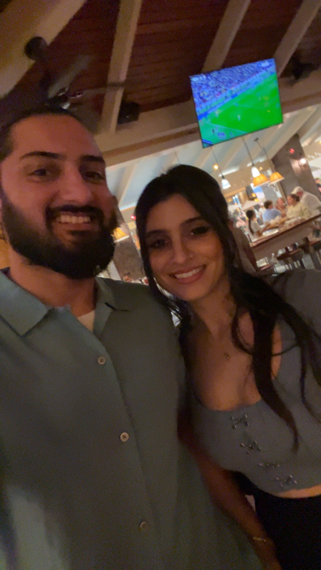 Jennifer and Samir out to dinner