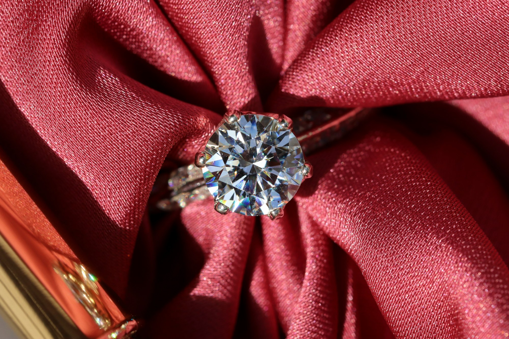 Jennifer and Samir's engagement ring